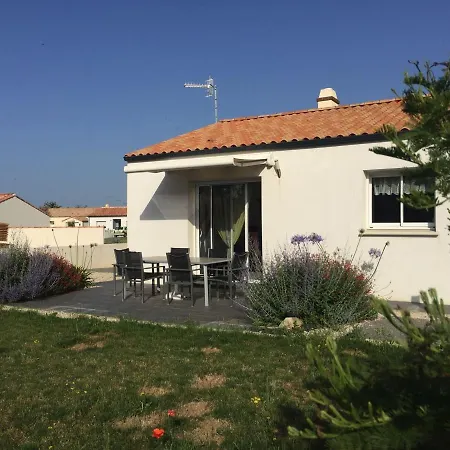 Semesterbostad Maison A : Plage, Surf Et Detente - Fr-1-336-109 Longeville-sur-Mer